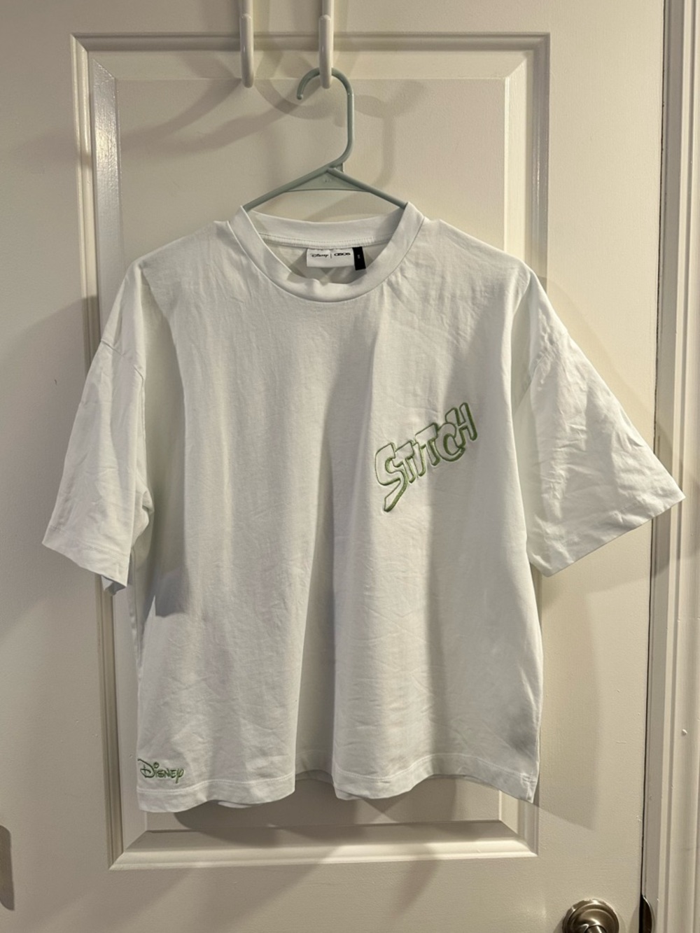 Disney x ASOS Oversized Unisex Boxy T-Shirt in White with Stitch Print